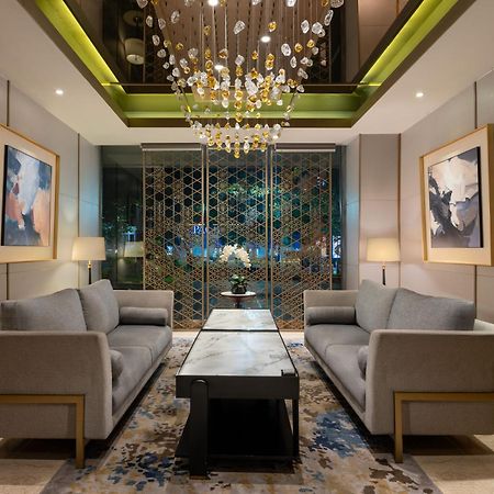 Hotel Santika Premiere Gubeng Сурабая Экстерьер фото