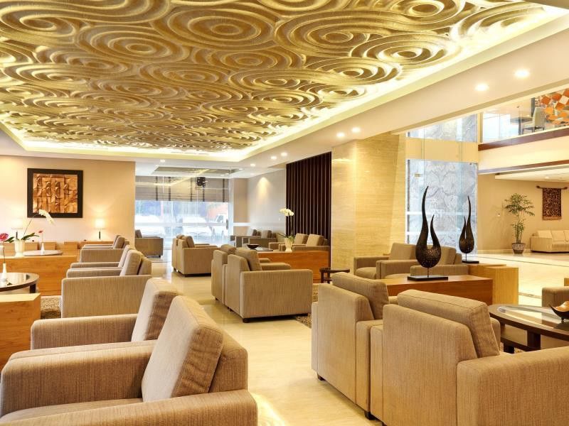 Hotel Santika Premiere Gubeng Сурабая Экстерьер фото
