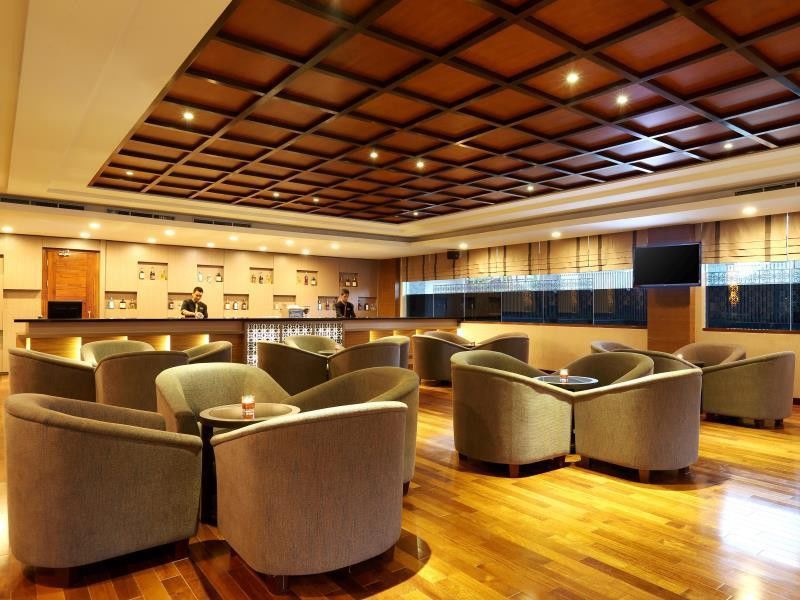 Hotel Santika Premiere Gubeng Сурабая Экстерьер фото